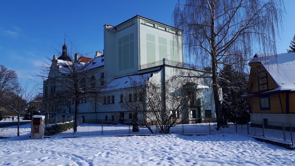 Kultura u sąsiadów: Teatr w Červenym Kostelcu – perła modernizmu