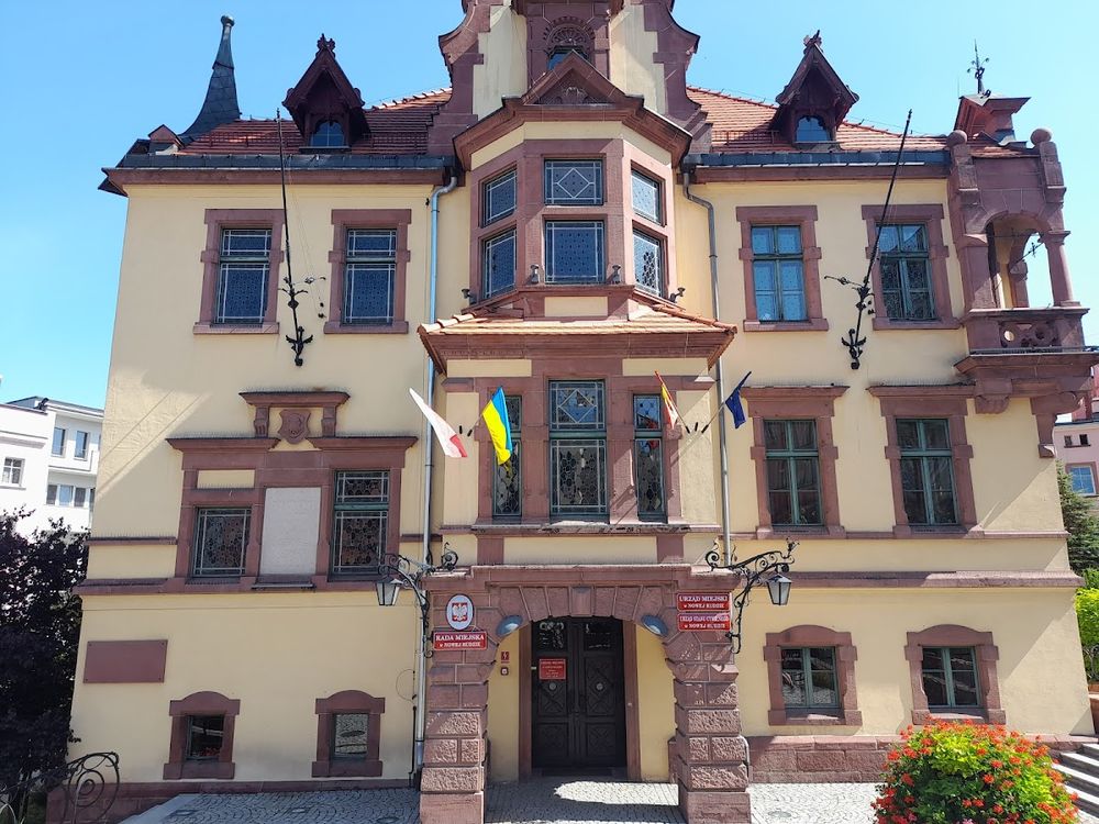 Fasada Ratusza w Nowej Rudzie