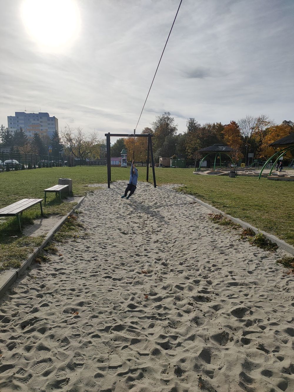 Radość na placu zabaw.