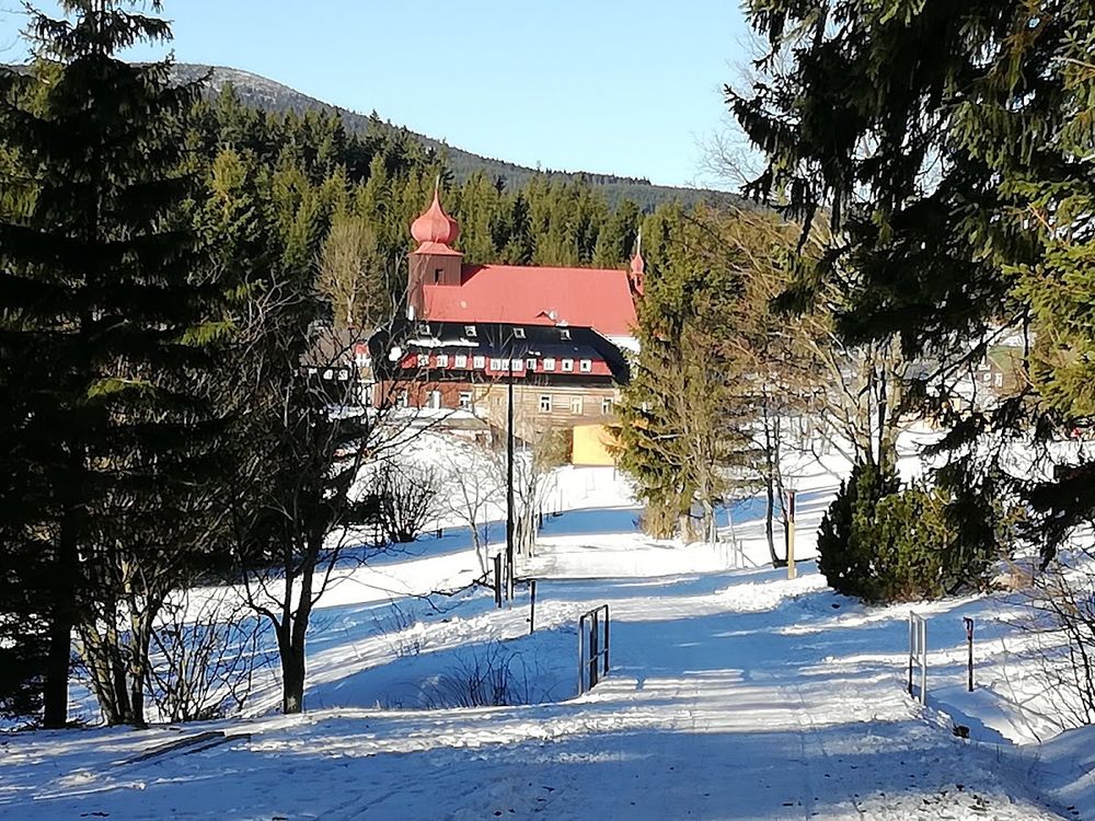 Dlaczego warto odwiedzić CHALUPA SEMaFOR właśnie teraz?