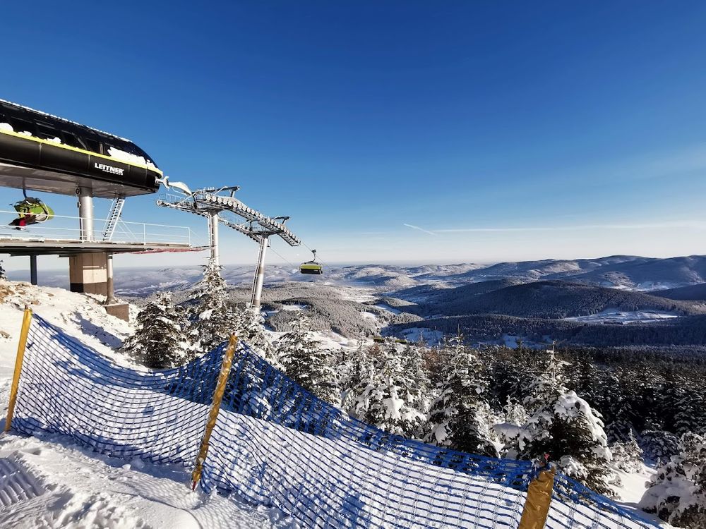 Zimowe królestwo w Siennej: Czarna Góra Resort to więcej niż narty