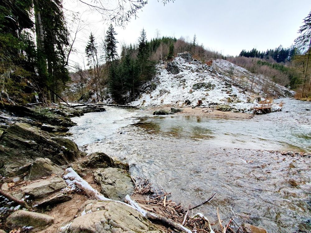 Plačtivá skála: Płacząca skała w Broumovskich Ścianach