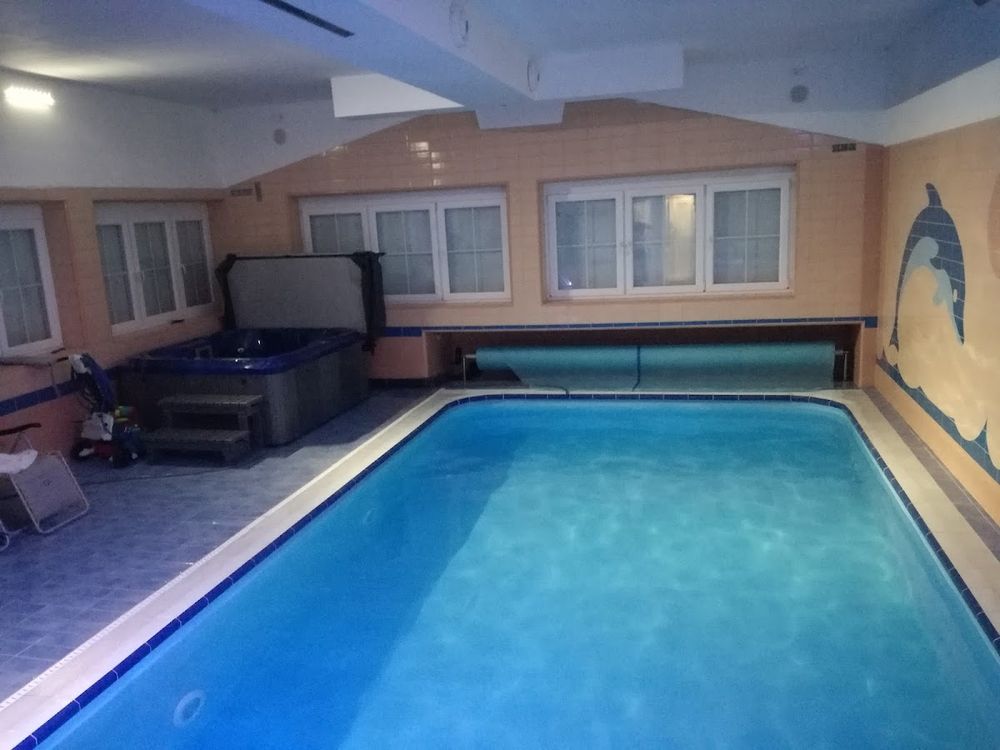 Basen w pensjonacie.