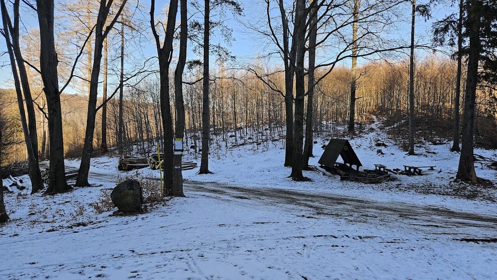 Wiata Trzy Buki: Zimowy biwak na Przełęczy Srebrnej