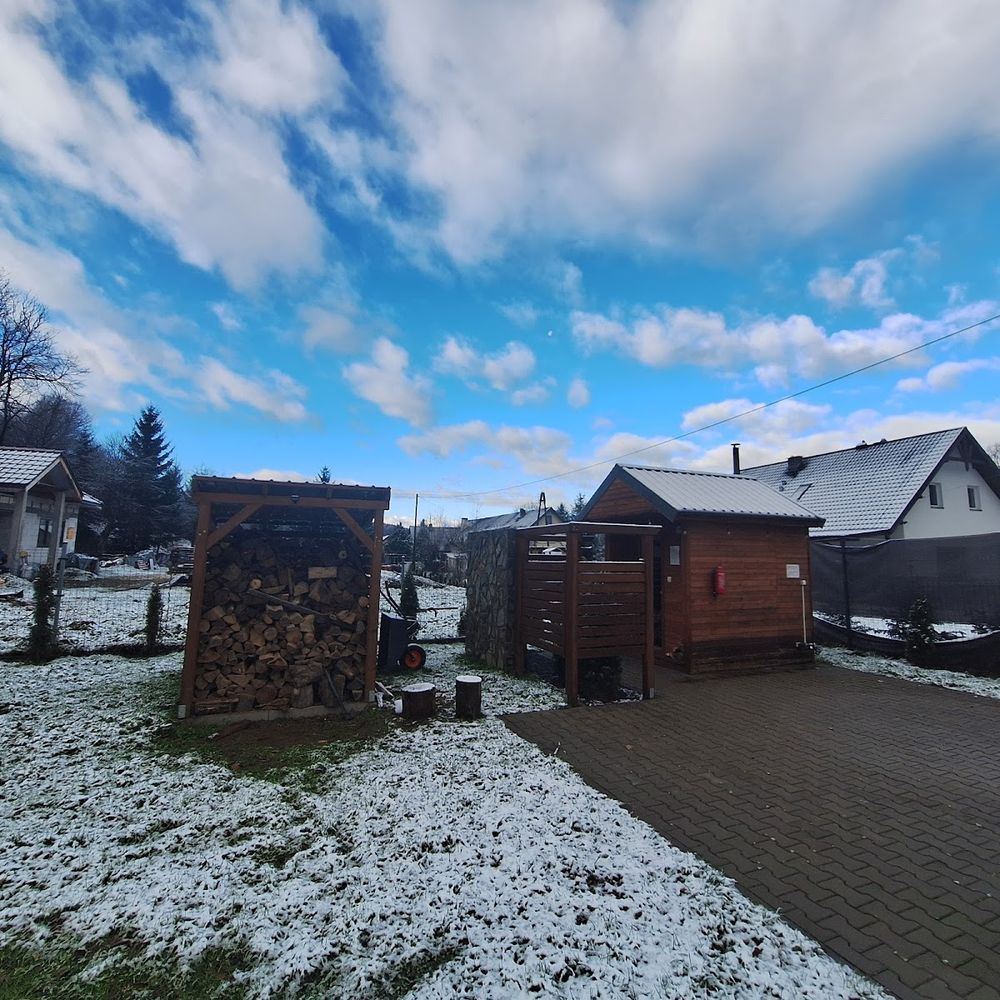 Domki przy Skarpie: Kameralny relaks w Stroniu Śląskim