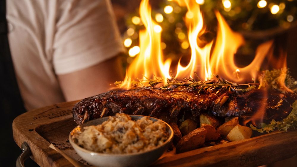 Restauracja Cafe Domek: Cegła, klimat i swojskie smaki