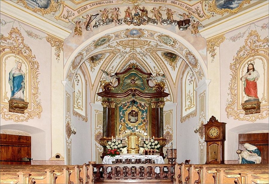 Sanktuarium Maria Śnieżna na Górze Iglicznej: Duchowy azyl z widokiem na Kotlinę