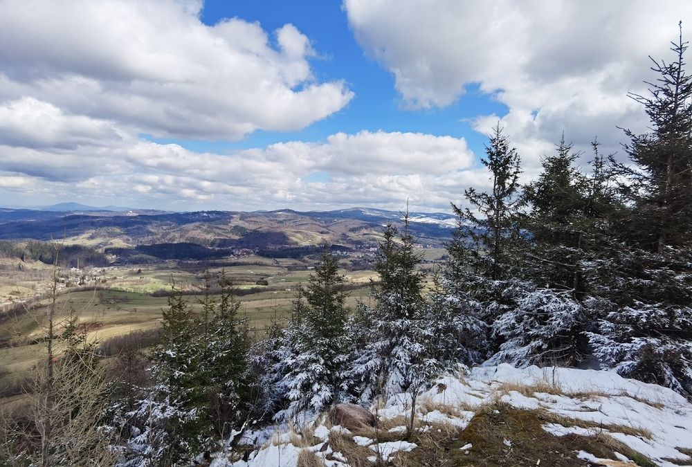 Zimowy klimat Zieleńca wokół Hanki.